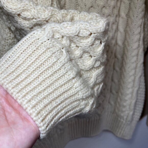 L.L. Bean Vintage Womens Cable Knit Sweater Medium wool Made In Ireland Cream - Picture 4 of 12